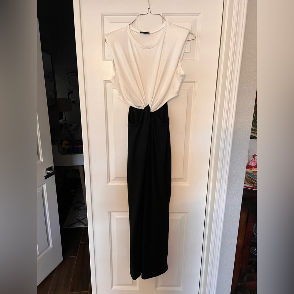 Vici Black White maxi dress with cut out sides- never worn size XL